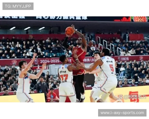 广州篮球队反击策略解析：如何在竞争中逆袭实现突破